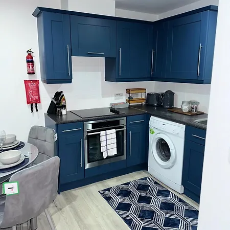 Modern 2 Bed Apartment - Blue Madison Aldershot Exterior photo