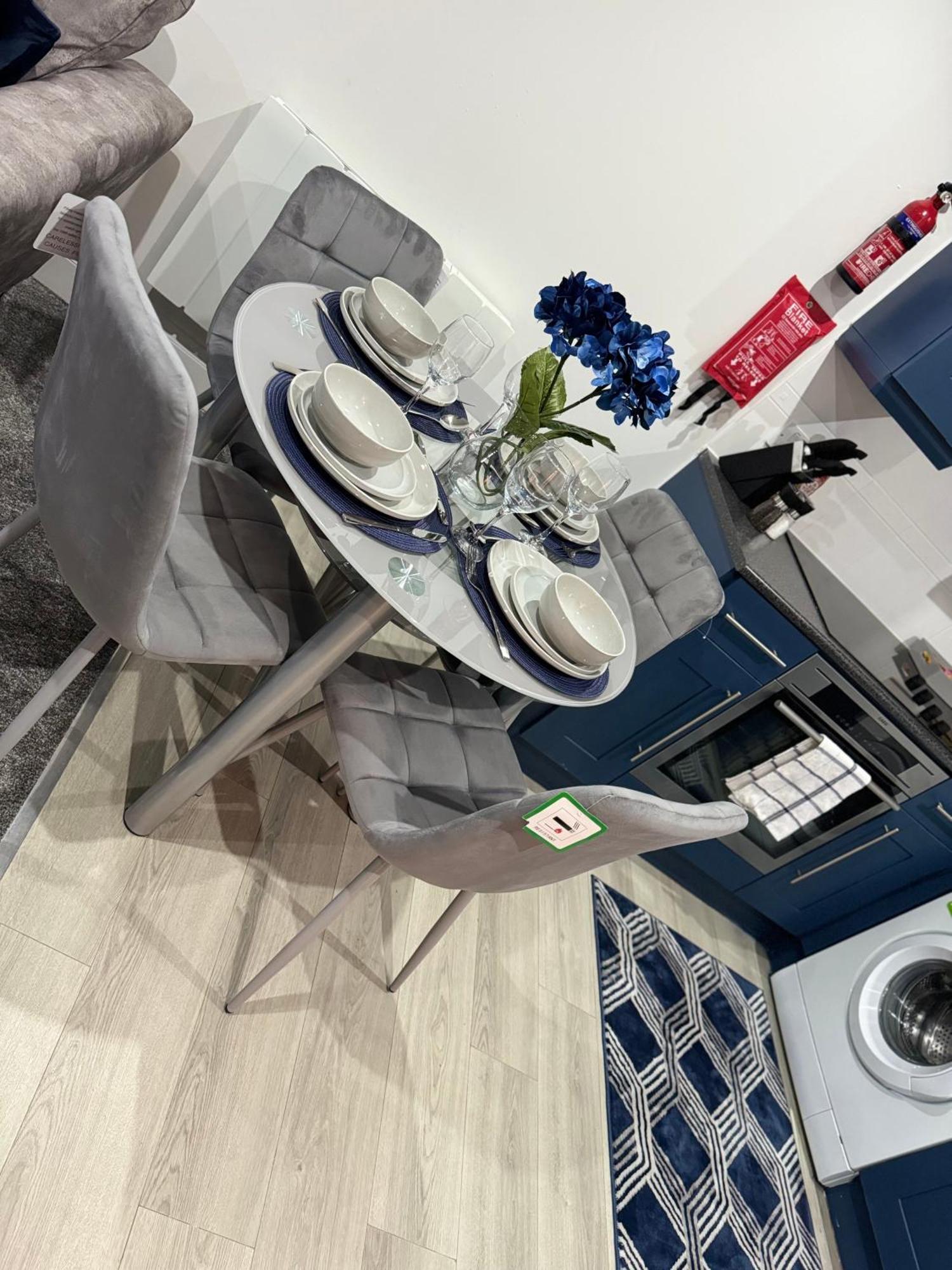 Apartment Modern 2 Bed - Blue Madison